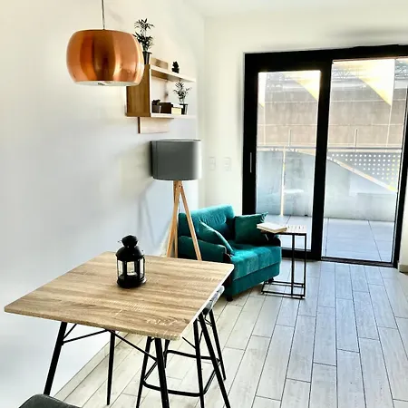 Studio, Location, Coffe Gift, 10m2 Balcony 公寓 布拉迪斯拉发